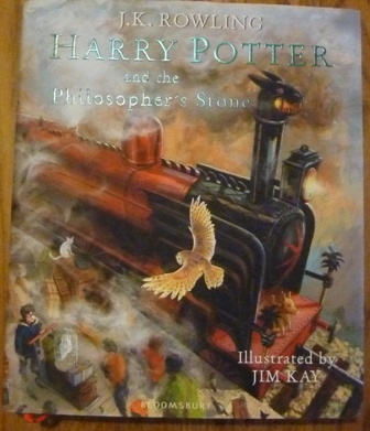 Rowling, J. K. - Harry Potter and the Philosopher's Stone: Illustrated Edition (First UK edition-first printing)