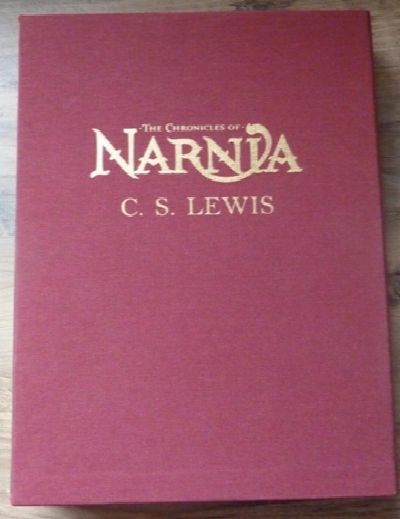 Lewis, C. S. - The Complete Chronicles of Narnia: Gift Book in Slipcase (The Chronicles of Narnia) (First edition-first printing of this gift edition)